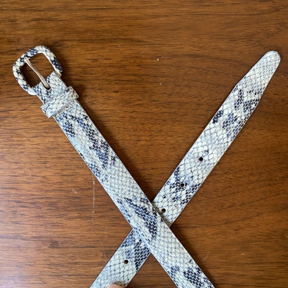 Talbots Calfskin Leather Belt Black Grey Snakeskin Look Medium - Picture 3 of 9